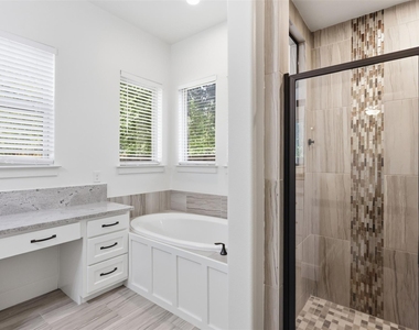 336 Kaye Street - Photo Thumbnail 10
