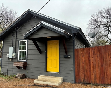 401 E Freeman Street - Photo Thumbnail 1