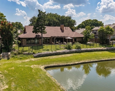 2428 Trellis Lane - Photo Thumbnail 32