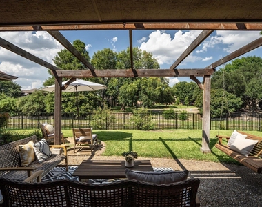 2428 Trellis Lane - Photo Thumbnail 31