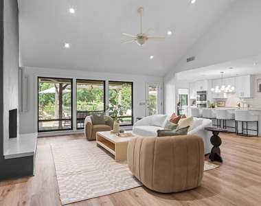 2428 Trellis Lane - Photo Thumbnail 3