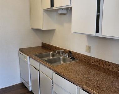 1727 Justin Lyn Street - Photo Thumbnail 4