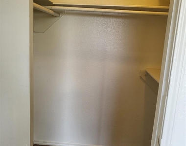 1727 Justin Lyn Street - Photo Thumbnail 9