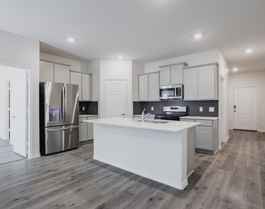 610 Overlook Point - Photo Thumbnail 3