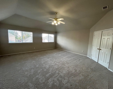 3009 Afton Ridge Drive - Photo Thumbnail 17