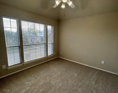 3009 Afton Ridge Drive - Photo Thumbnail 19