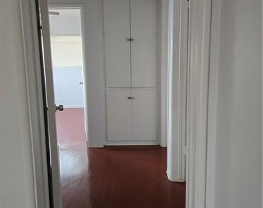 25437 Edgemont - Photo Thumbnail 34