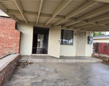 25437 Edgemont - Photo Thumbnail 45