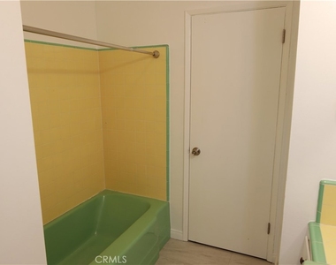 1445 E Workman - Photo Thumbnail 26
