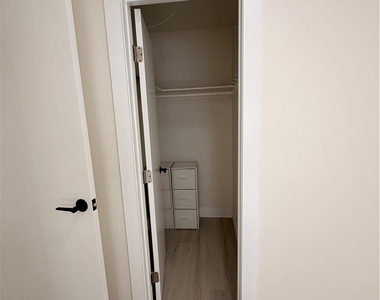 18210 Napa Street - Photo Thumbnail 8