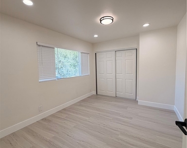 18210 Napa Street - Photo Thumbnail 13
