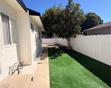18206 Napa Street - Photo Thumbnail 12