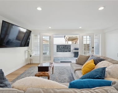4920 Island View St - Photo Thumbnail 7