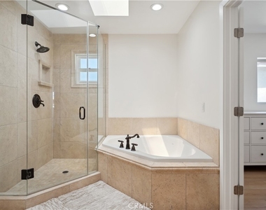 4920 Island View St - Photo Thumbnail 14