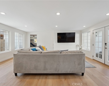4920 Island View St - Photo Thumbnail 5
