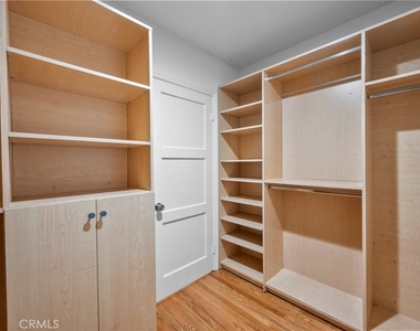 12609 Milbank Street - Photo Thumbnail 11