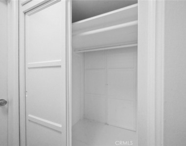 12609 Milbank Street - Photo Thumbnail 15
