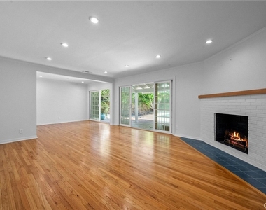 12609 Milbank Street - Photo Thumbnail 2