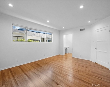 12609 Milbank Street - Photo Thumbnail 13