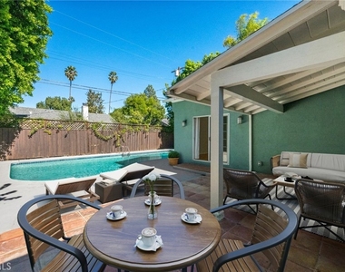 12609 Milbank Street - Photo Thumbnail 5