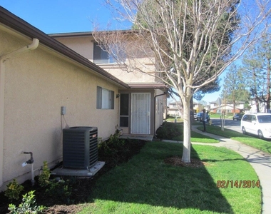 2077 Avenida Refugio - Photo Thumbnail 5
