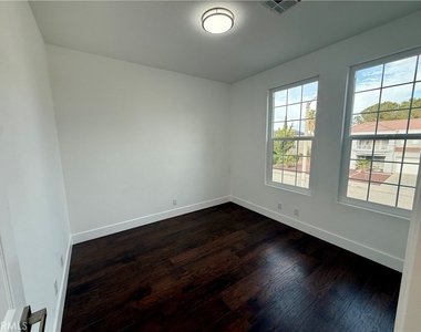2728 Redington - Photo Thumbnail 7