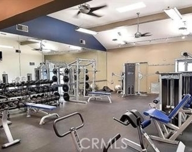 21450 Burbank - Photo Thumbnail 7