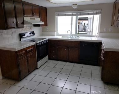 4474 Larwin Avenue - Photo Thumbnail 19