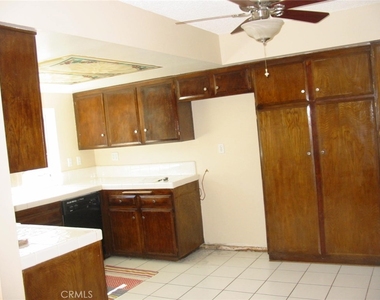 4474 Larwin Avenue - Photo Thumbnail 25