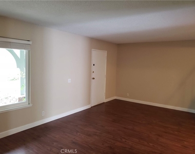 4474 Larwin Avenue - Photo Thumbnail 12