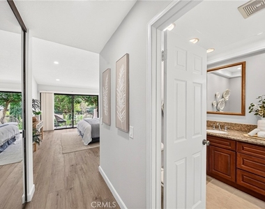 636 Colonial Circle - Photo Thumbnail 32