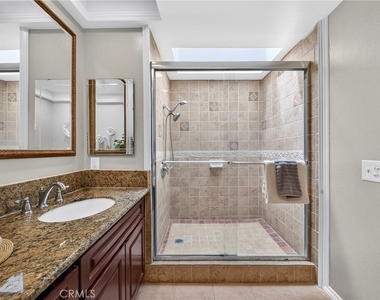 636 Colonial Circle - Photo Thumbnail 30