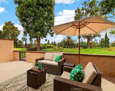 636 Colonial Circle - Photo Thumbnail 40