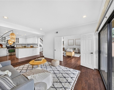 636 Colonial Circle - Photo Thumbnail 25