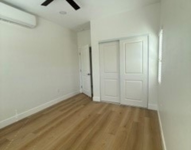 9640 Nightingale - Photo Thumbnail 11