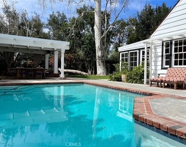 2110 N Ross - Photo Thumbnail 7