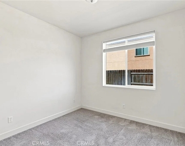 794 Hickok Circle - Photo Thumbnail 5