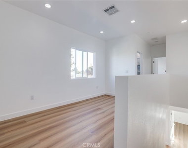 8686 Hastings Circle - Photo Thumbnail 6