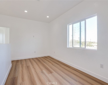 8686 Hastings Circle - Photo Thumbnail 7