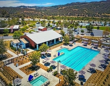 41 Stable Dr - Photo Thumbnail 23