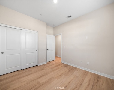 41 Stable Dr - Photo Thumbnail 12