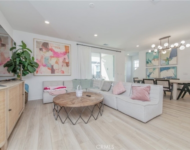 1092 W North - Photo Thumbnail 18