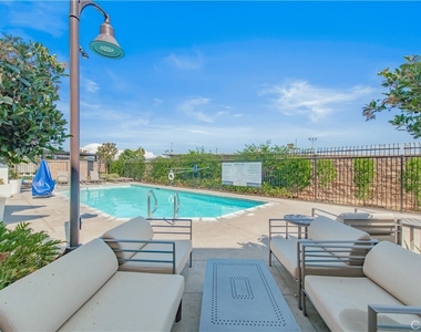 1092 W North - Photo Thumbnail 40