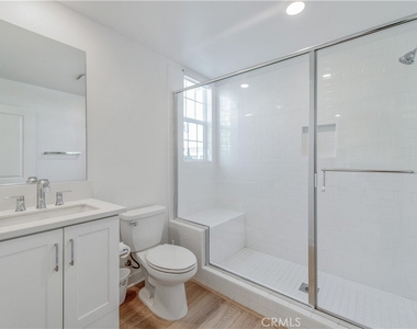 1092 W North - Photo Thumbnail 6