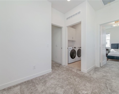 1092 W North - Photo Thumbnail 25