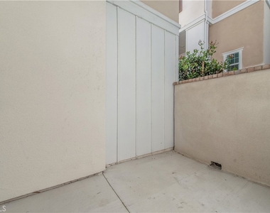 1092 W North - Photo Thumbnail 7