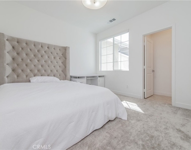 1092 W North - Photo Thumbnail 30