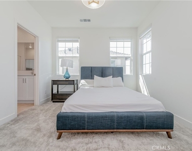 1092 W North - Photo Thumbnail 27