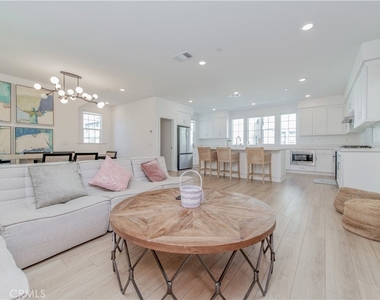 1092 W North - Photo Thumbnail 20