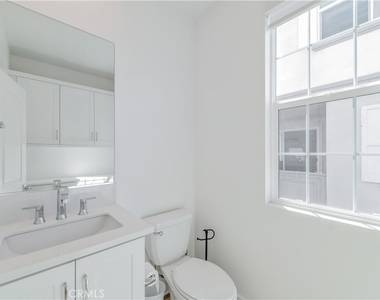 1092 W North - Photo Thumbnail 23